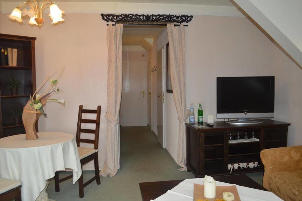 Hotel Hennesburg Eisenach Exterior photo